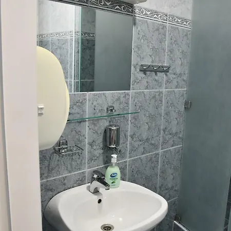 Keseru Volgyi Vendeghaz Arlo